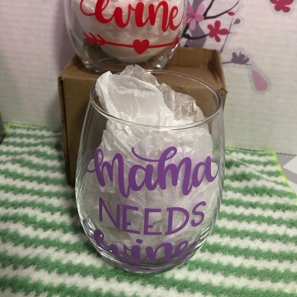 2- New-WINE GLASS***MAMA NEEDS WINE ***
Handmade - Picture 2 of 4